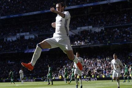 Ποιος, ποιος, ο Μπέιλ ο… Θεός