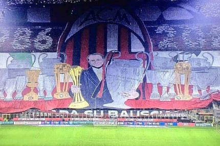 Απίστευτο κορεό για τον Μπερλουσκόνι