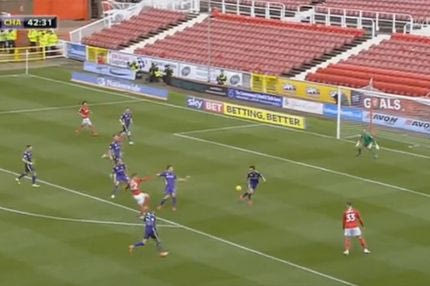 Αυτογκόλ με τακουνάκι στην Αγγλία