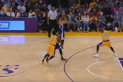 Έσπασε το απίστευτο σερί του Curry