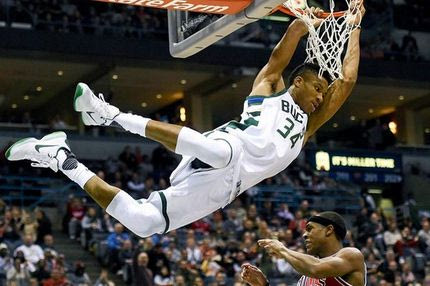 Πλησιάζει σε ψήφους τον LeBron ο Αντετοκούνμπο!