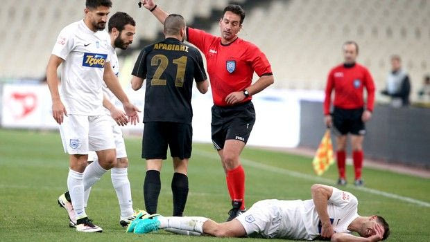 “Έγκλημα” Αραβίδη και… τιμωρία με γκολ οφσάιντ στο 94′