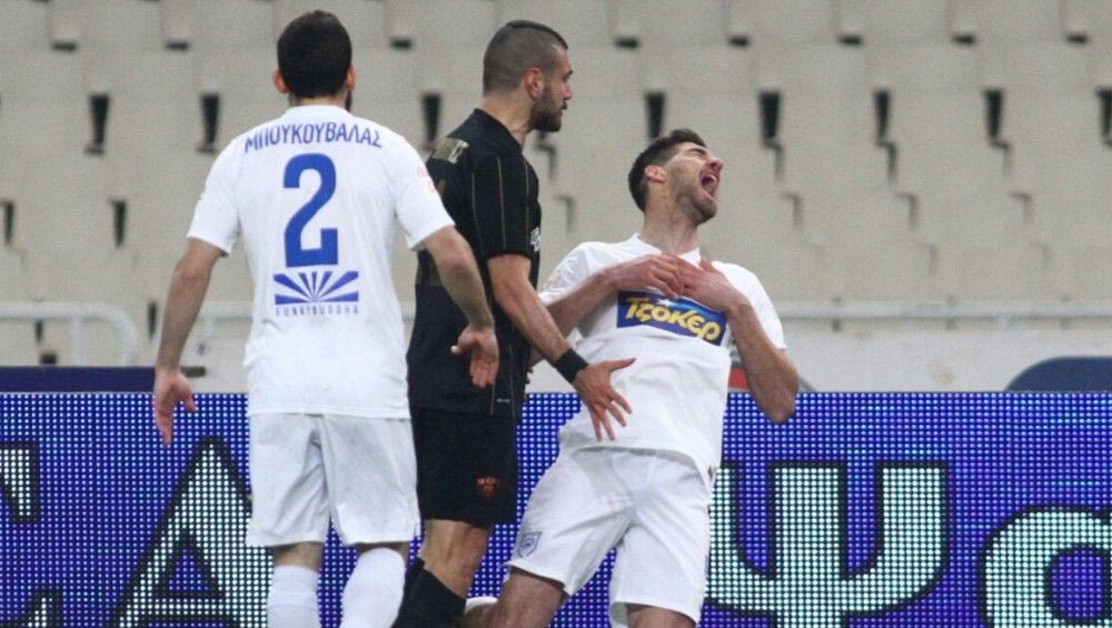 Αμόκ Αραβίδη και κουτουλιά αλά… Ζιντάν (PHOTOS)