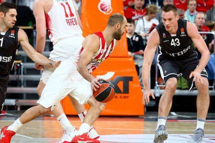 Το πάθημα δεν έγινε μάθημα: Πάλι “κηδεία” για τον Ολυμπιακό στο Μπάμπεργκ