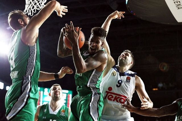 Εζησε με τεχνητή αναπνοή η Νταρουσάφακα!