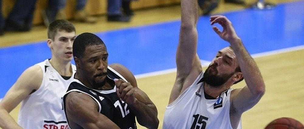 Ο Ελόνου στην ΑΕΚ με μικρό αστερίσκο…