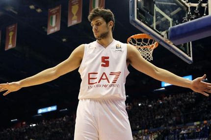 Την Τρίτη στην Ελλάδα ο Τζεντίλε!