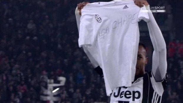 Γκολάρα και συγκινητική αφιέρωση για Τσαπεκοένσε!