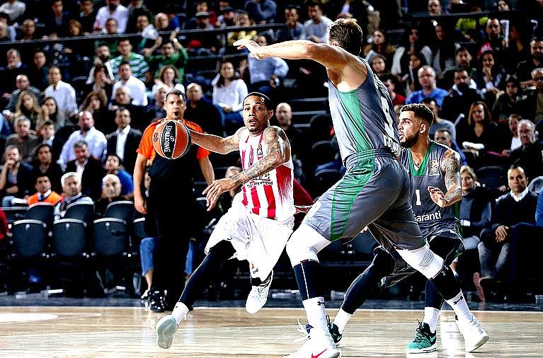 Θέλει δύσκολα και αμφισβήτηση