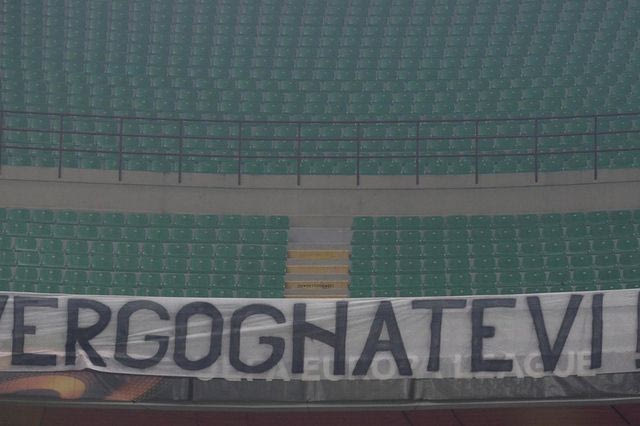 Το πανό των οπαδών των Ίντερ τα έλεγε ΟΛΑ!