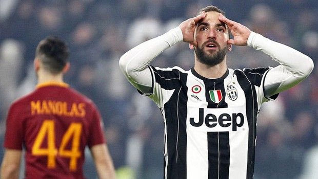 “Βασιλιάς” Ιγκουαΐν και πρωταθλήτρια χειμώνα η Γιουβέντους!