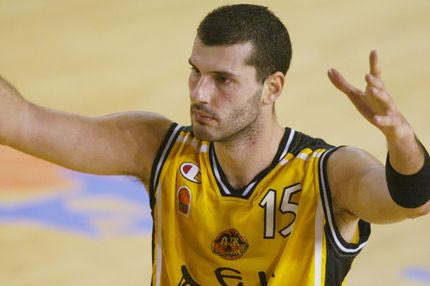 Επέστρεψε στην ΑΕΚ ο Κακιούζης