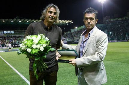 Κεραυνοί Καλιτζάκη: “Θέλουν ξύλο! Είναι δημόσιοι υπάλληλοι…”