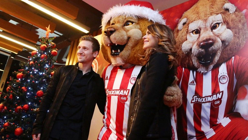 Τα Χριστούγεννα ήρθαν νωρίτερα για τους παίκτες του Ολυμπιακού