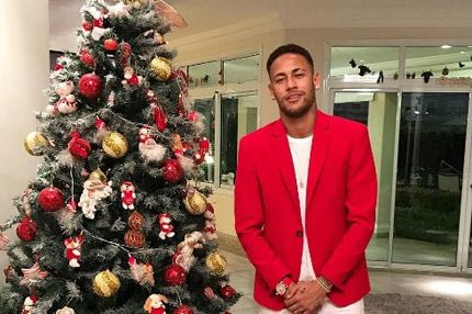 Ο Νεϊμάρ ντύθηκε κάτι σαν Άι Βασίλης