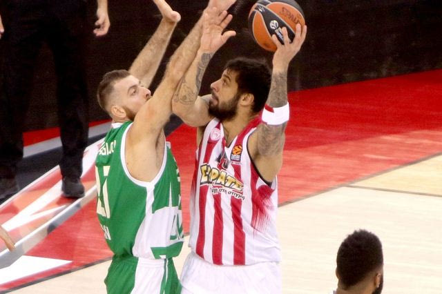 Ένας Ολυμπιακός να τον πιεις στο ποτήρι…