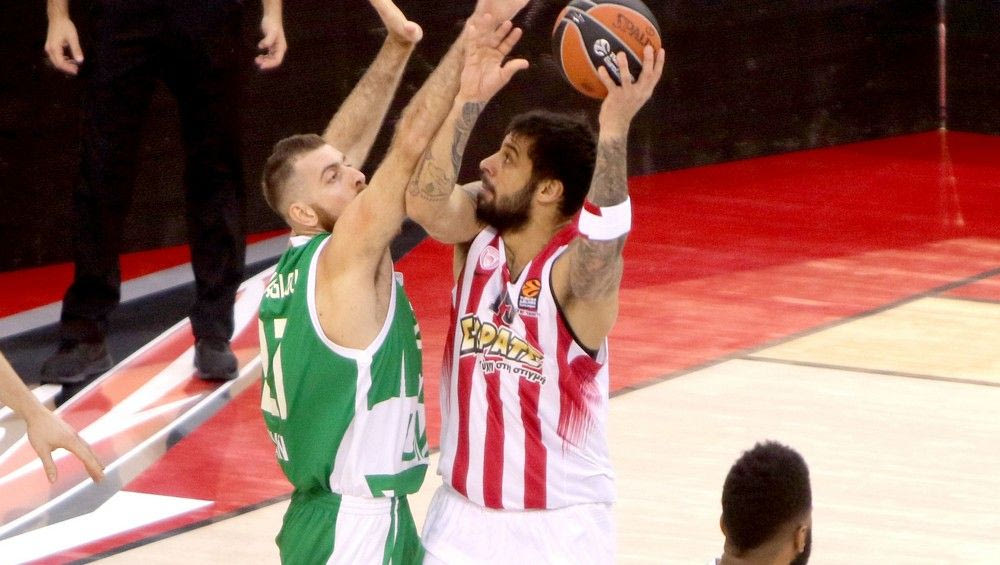 Ένας Ολυμπιακός να τον πιεις στο ποτήρι…