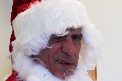 Ο Φερναντο Σάντος το έκανε και αυτό: ντύθηκε Άγιος Βασίλης!