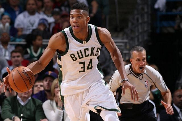 Ο Ολυμπιακός ψήφισε τον… ερυθρόλευκο Αντετοκούνμπο!