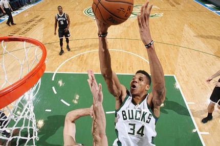 Τα… κέφια του Giannis κόντρα στους Nets