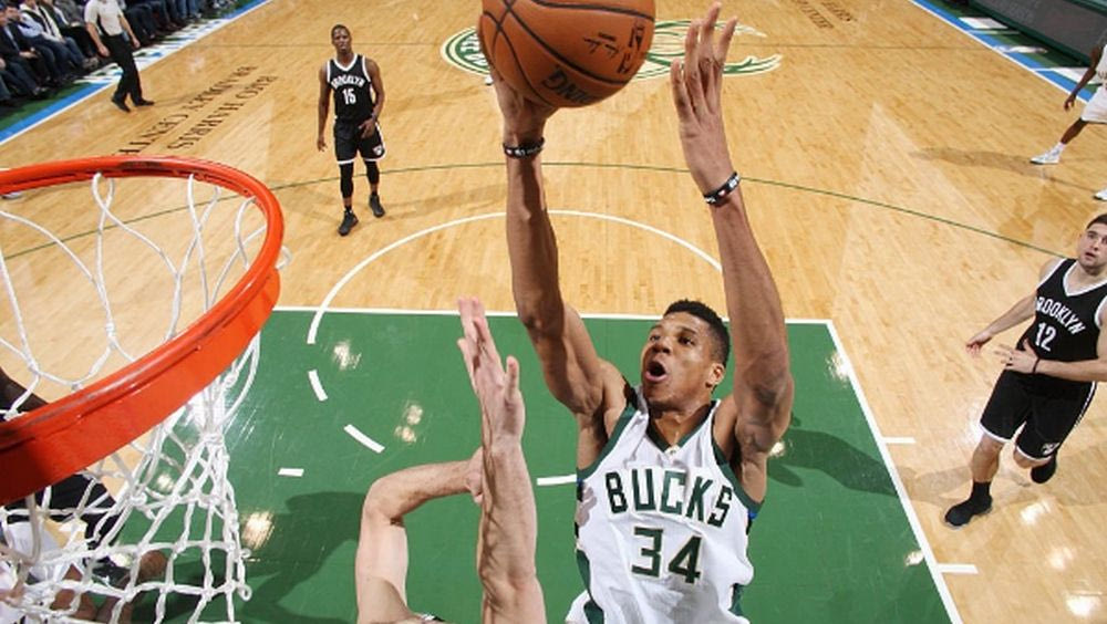 Τα… κέφια του Giannis κόντρα στους Nets