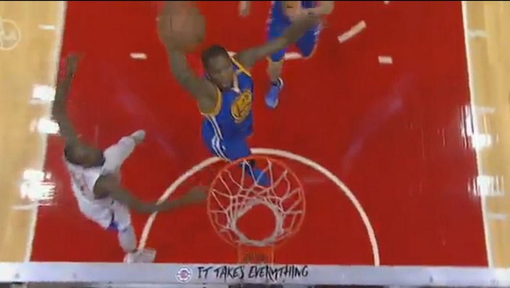 Πήγε για κάρφωμα ο Ντουράντ αλλά βρήκε στο… δοκάρι!