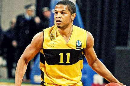 Γουότερς: Τα ταξίδια, ο Λοτζέσκι, το NBA και η Ελλάδα