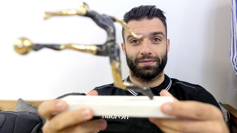 Η αρχή του τέλους με Τζαβέλλα