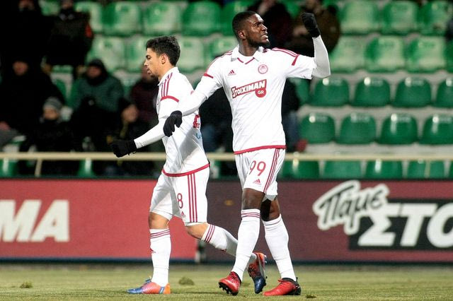 Απίστευτη ταλαιπωρία για τον Ολυμπιακό