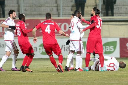 Τρεις αγωνιστικές ο Λισγάρας, μία ο Σεμπά