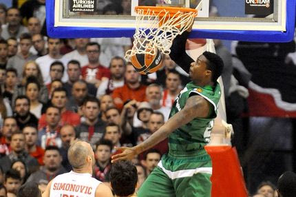 Ο ιπτάμενος Γκάμπριελ… κάρφωσε τον Ερυθρό Αστέρα