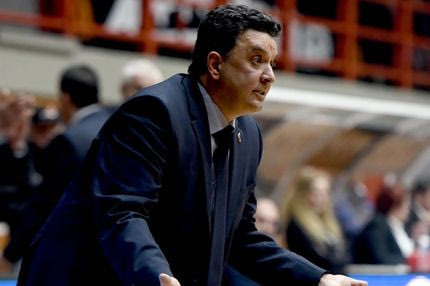 “Καρφιά” Αγγέλου για τα σφυρίγματα των διαιτητών στο ματς με τον Παναθηναϊκό