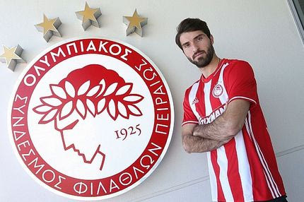 Μπέντο σε Ανσαριφάρντ: Είσαι ο τρίτος φορ!