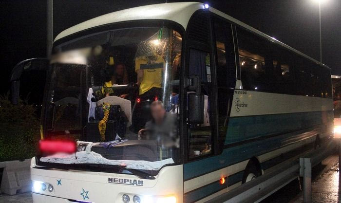 Επίθεση και στο πούλμαν του Άρη!