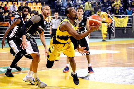 Ιδρωσε αλλά νίκησε ο Αρης