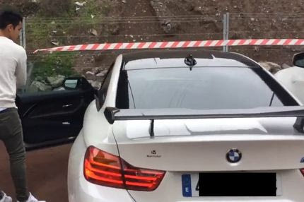 Φέρνει και την… μπέμπα του στην Αθήνα ο Αραούχο