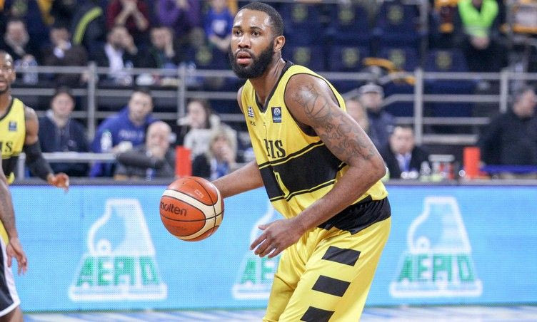 Τέλος ο Μπάκνερ