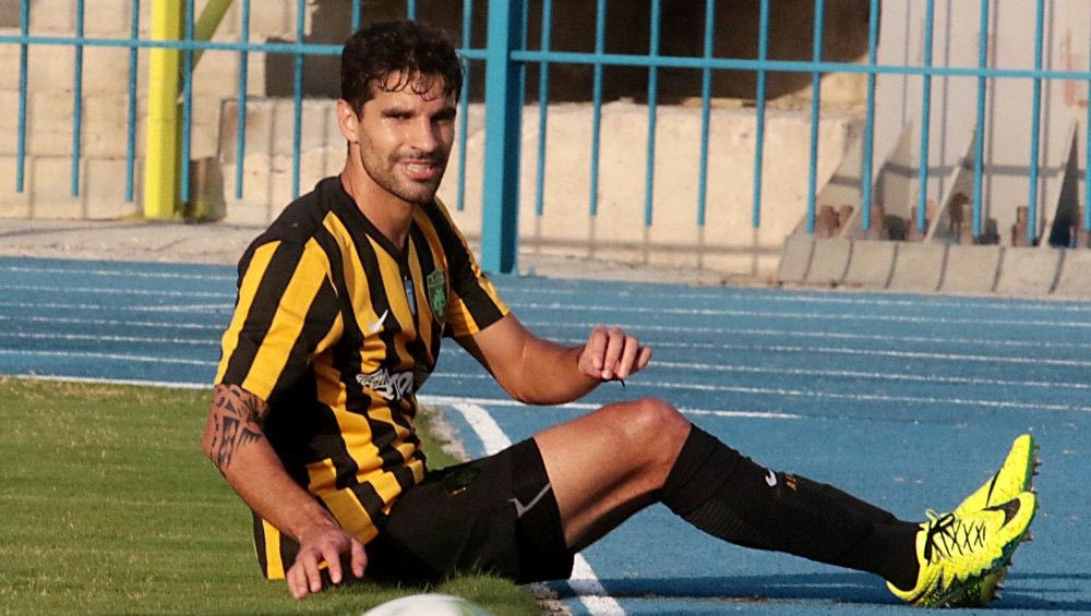 Δεν άντεξε ούτε τώρα ο “γυάλινος” Ντίας