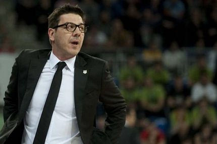 Αντί για λάβαρα, βιβλία για τους προπονητές στην ACB