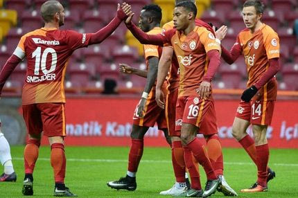 Παρθενικό γκολ του Ροντρίγκες στο “πάρτι” του Ποντόλσκι!