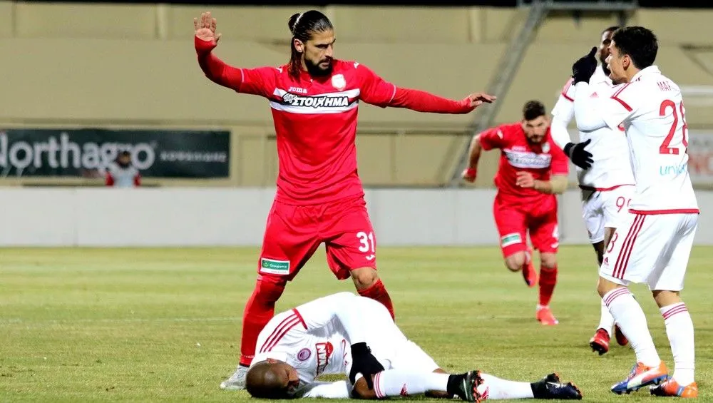 Απίστευτο: έκαναν τον Λισγάρα παίκτη του Ολυμπιακού!