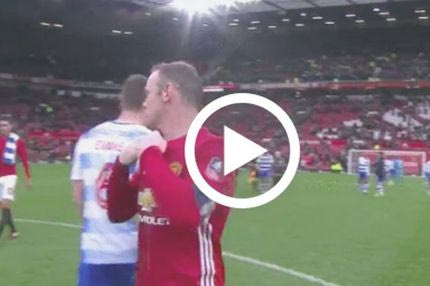 Παίκτης σνόμπαρε τον Ρούνεϊ και δεν ήθελε τη φανέλα του!