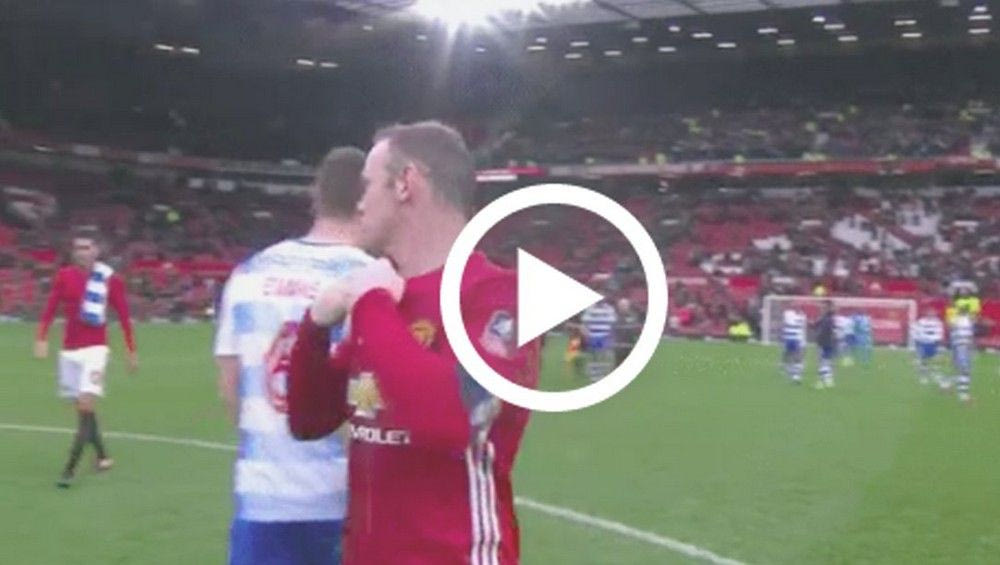 Παίκτης σνόμπαρε τον Ρούνεϊ και δεν ήθελε τη φανέλα του!