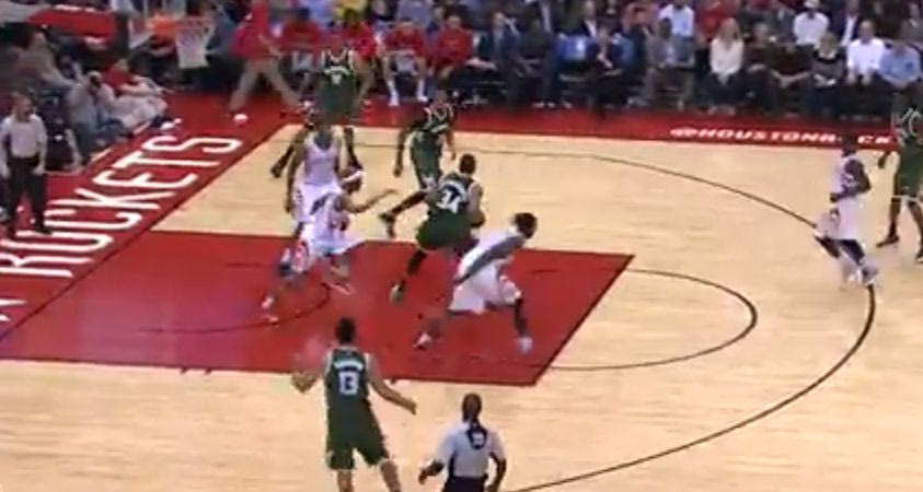 TI EKANE; Ο Αντετοκούνμπο, ο Μέσι και οι ντρίμπλες που τρέλαναν τον παρουσιαστή του NBA!