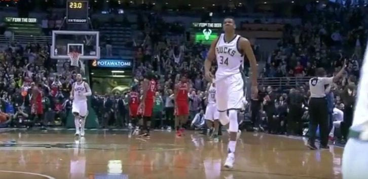 Ο Αντετοκούνμπο μιμήθηκε τον πανηγυρισμό του Χάρντεν!