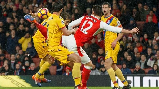 Απίθανη γκολάρα από τον Ζιρού!