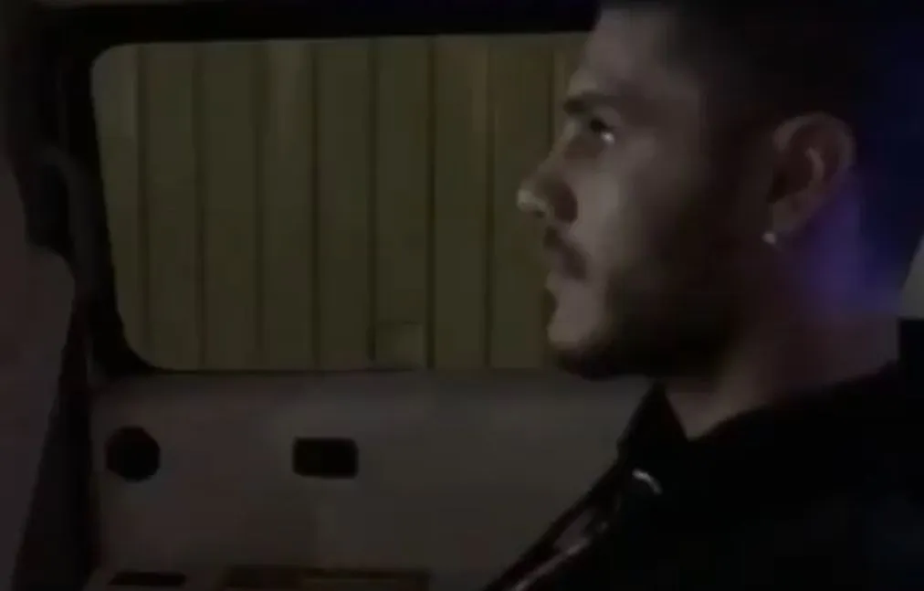 Αυτό πρέπει να το δεις: Ο Ικάρντι παίζει FIFA στο… αυτοκινητάκι του