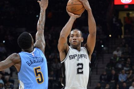 Ο Λέοναρντ κάνει “όργια” και οδηγεί τους Σπερς