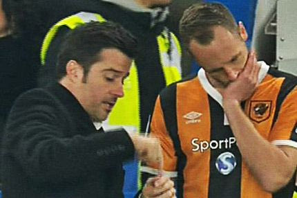 Όταν ο Μάρκο Σίλβα έδωσε οδηγίες και μπέρδεψε τον παίκτη του!