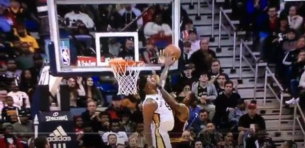 Ποιος τόλμησε να κόψει στα ίσα τον Λεμπρόν;